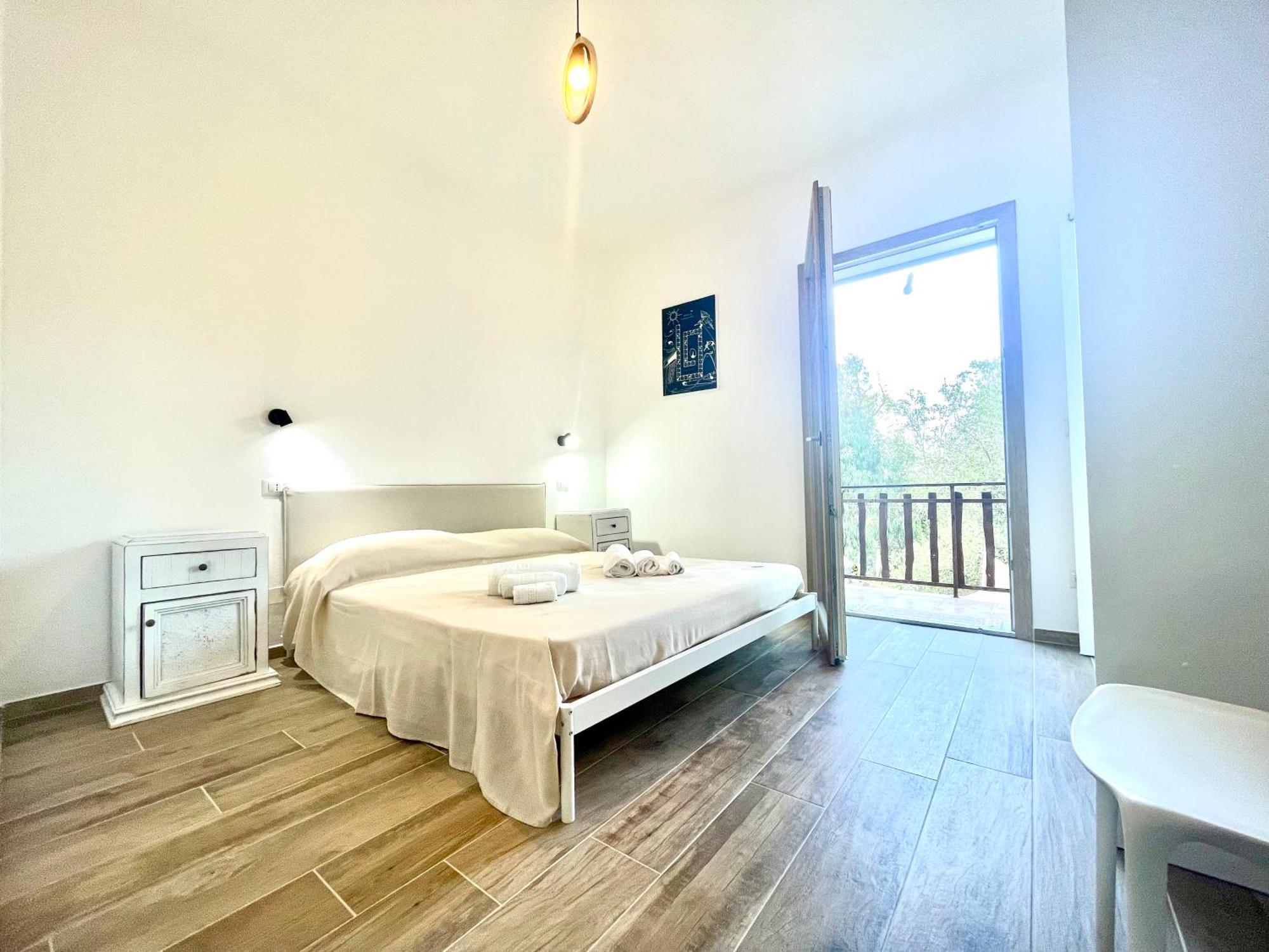 Le Corti Sarde Beach Apartments บารีซาร์โด ภายนอก รูปภาพ